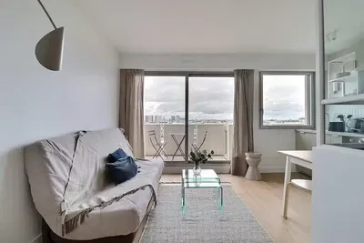 Salon; vue, lumière naturelle, style moderne