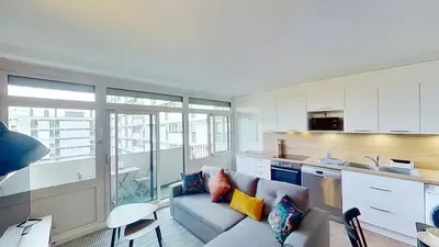 Oturma odası; manzara, doğal ışık, modern stil