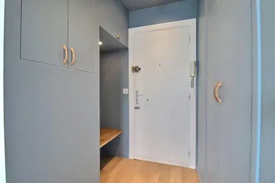 Vestiaire; parquet, rénové