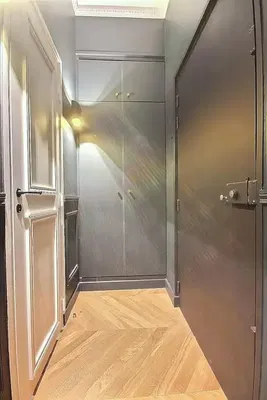 Vestiyer; ahşap zemin, tadilatlı