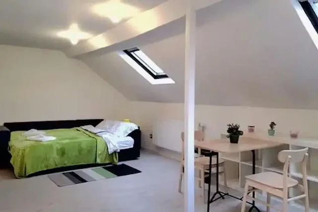 Camera da letto; luce naturale, stile moderno