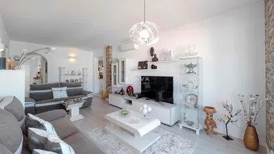 Дневна соба; природно светло, модерни стил