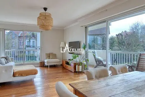 Dnevni boravak; pogled, prirodna svjetlost