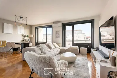 Oturma odası; manzara, doğal ışık, modern stil