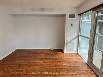 Oturma odası; ahşap zemin, manzara