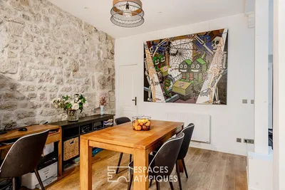 Yemek odası; ahşap zemin, modern stil