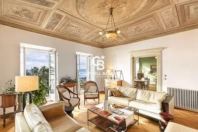 Oturma odası; manzara, doğal ışık, modern stil