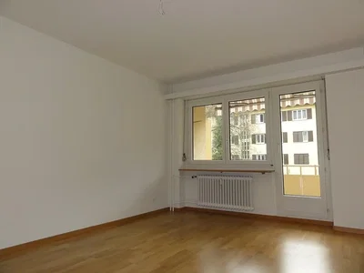 Salon; parquet, lumière naturelle, vue