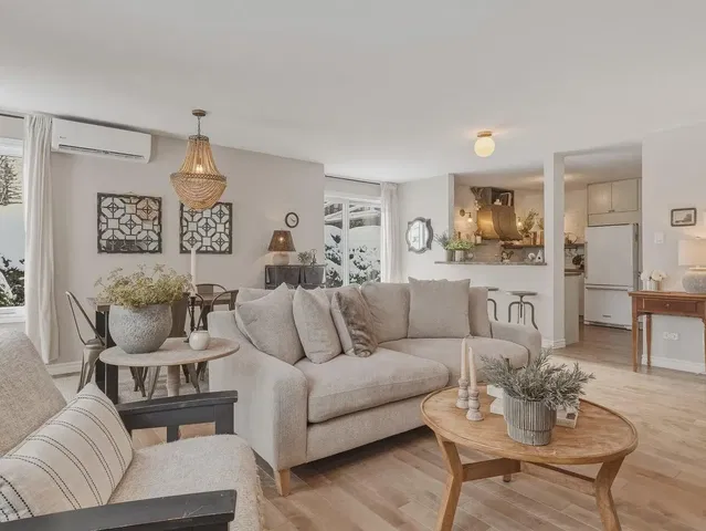 Dnevna soba; prirodno svjetlo, moderni stil