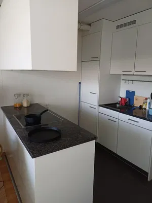 Küche; küchengeräte, fliesenboden