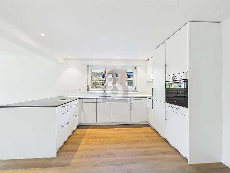 Küche; küchengeräte, blick, holzboden, tageslicht, moderner stil