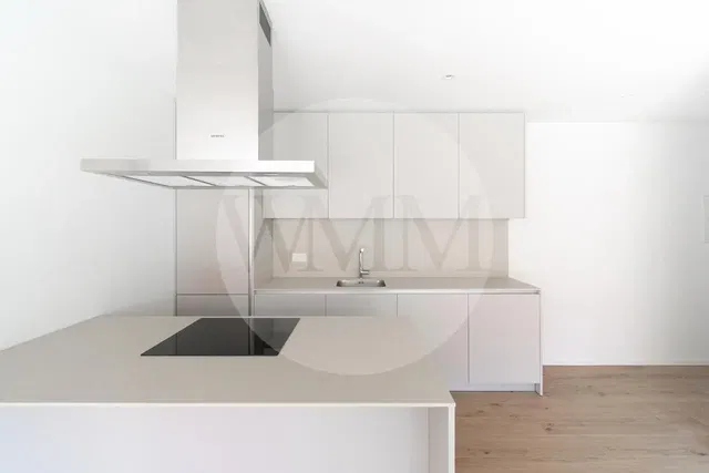 Küche; küchengeräte, renoviert, tageslicht, moderner stil, holzboden
