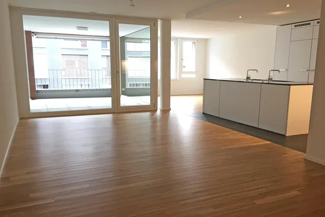 Wohnzimmer; blick, holzboden, tageslicht, moderner stil