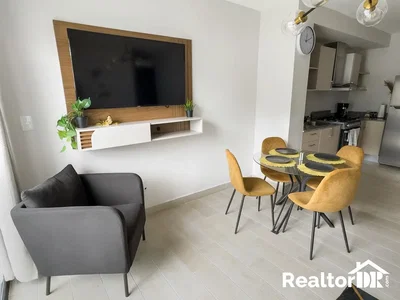 Salón; suelo de baldosas, estilo moderno, electrodomésticos, luz natural