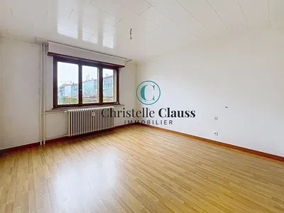 Wohnzimmer; blick, holzboden, tageslicht