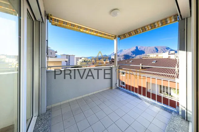 Balcon; vue, carrelage