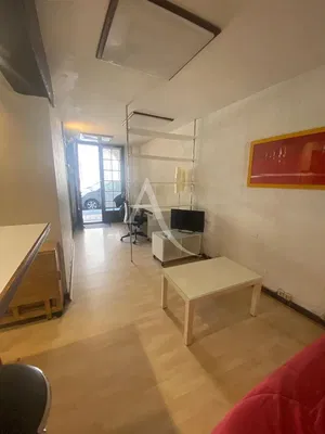 Dnevna soba; prirodno svjetlo, moderni stil