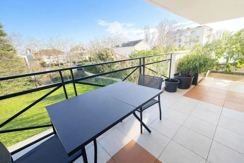 Terrasse; blick, fliesenboden, tageslicht