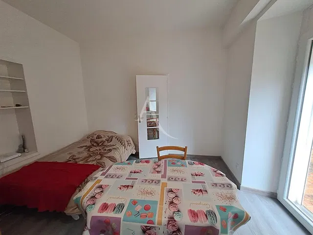 Bedroom; natural light