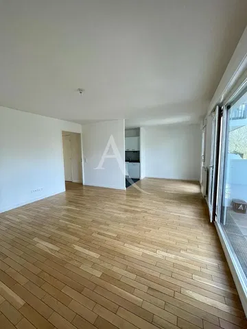 Living room; wood floor, natural light