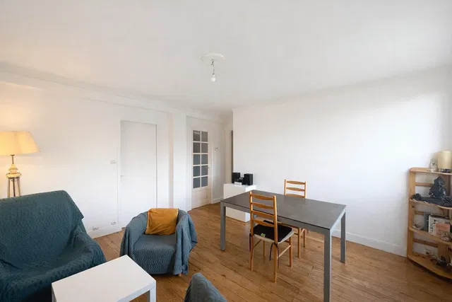 Living room; natural light, wood floor