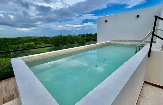 Terasa; výhľad, prirodzené svetlo