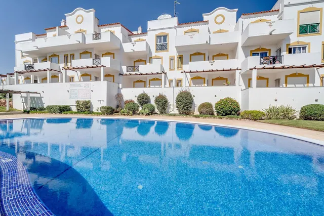 Kuća i okolina; pogled