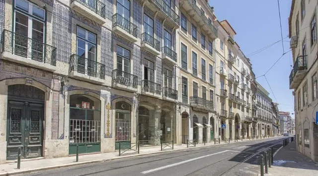 Casa y alrededores; vista