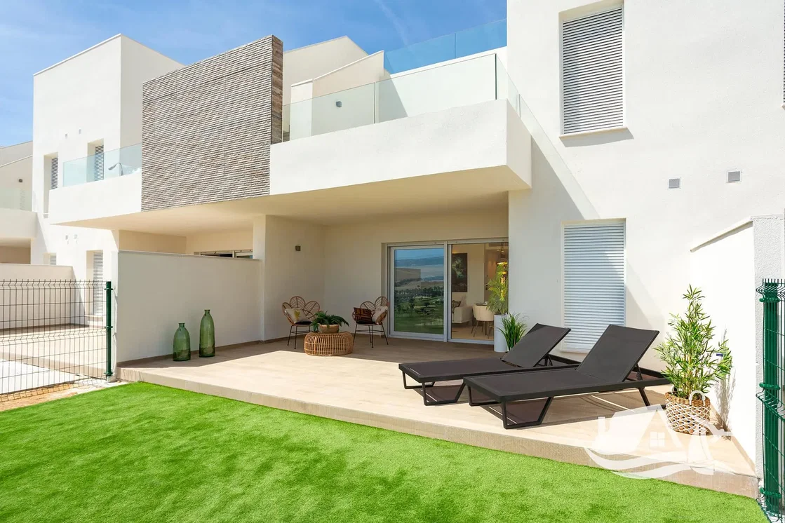 Terrasse; blick, tageslicht, moderner stil