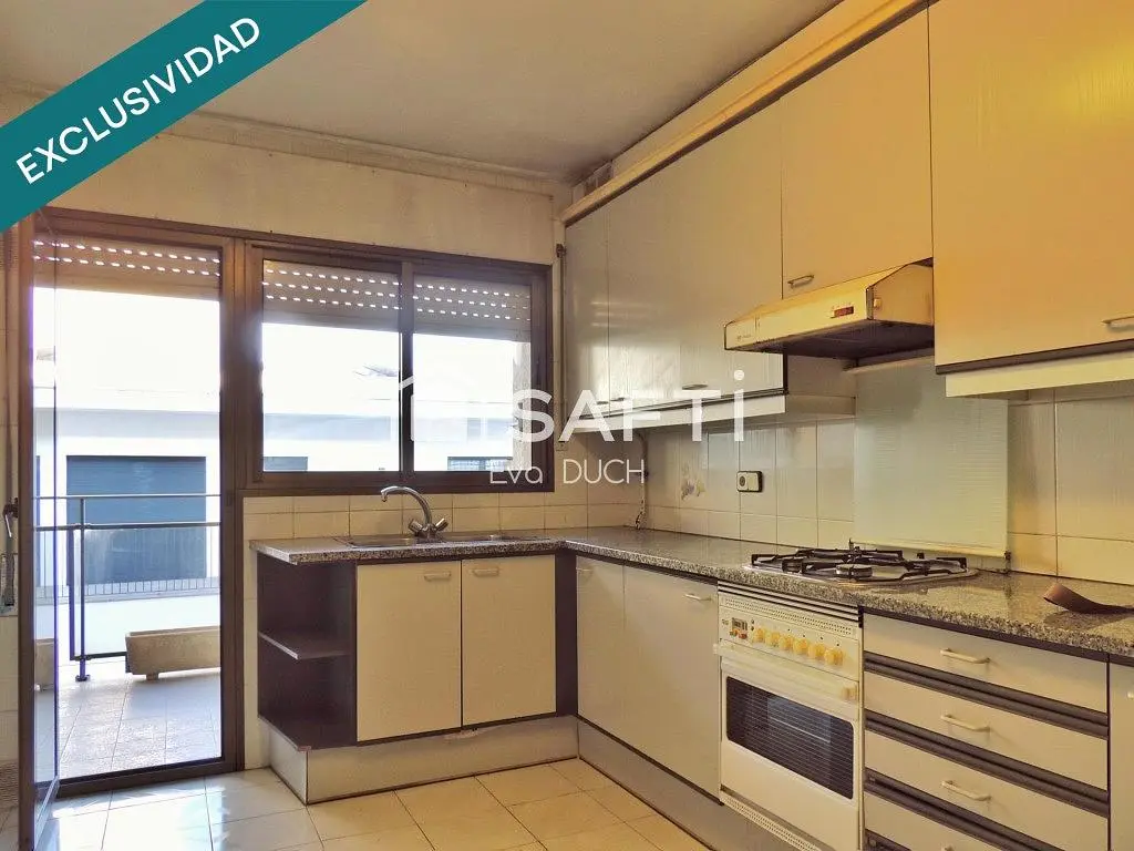 Küche; küchengeräte, tageslicht