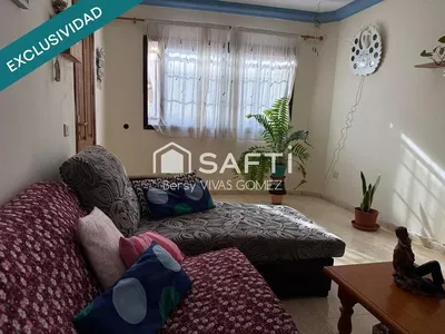 Oturma odası; doğal ışık, rustik stil