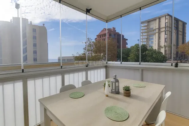 شرفة; إطلالة, ضوء طبيعي