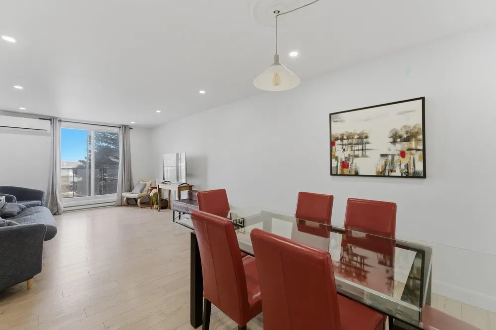 Woonkamer; uitzicht, natuurlijk licht, moderne stijl