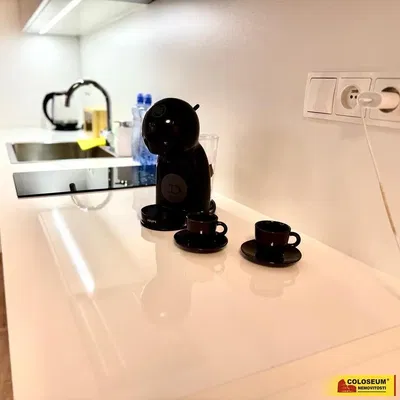 Küche; küchengeräte, tageslicht