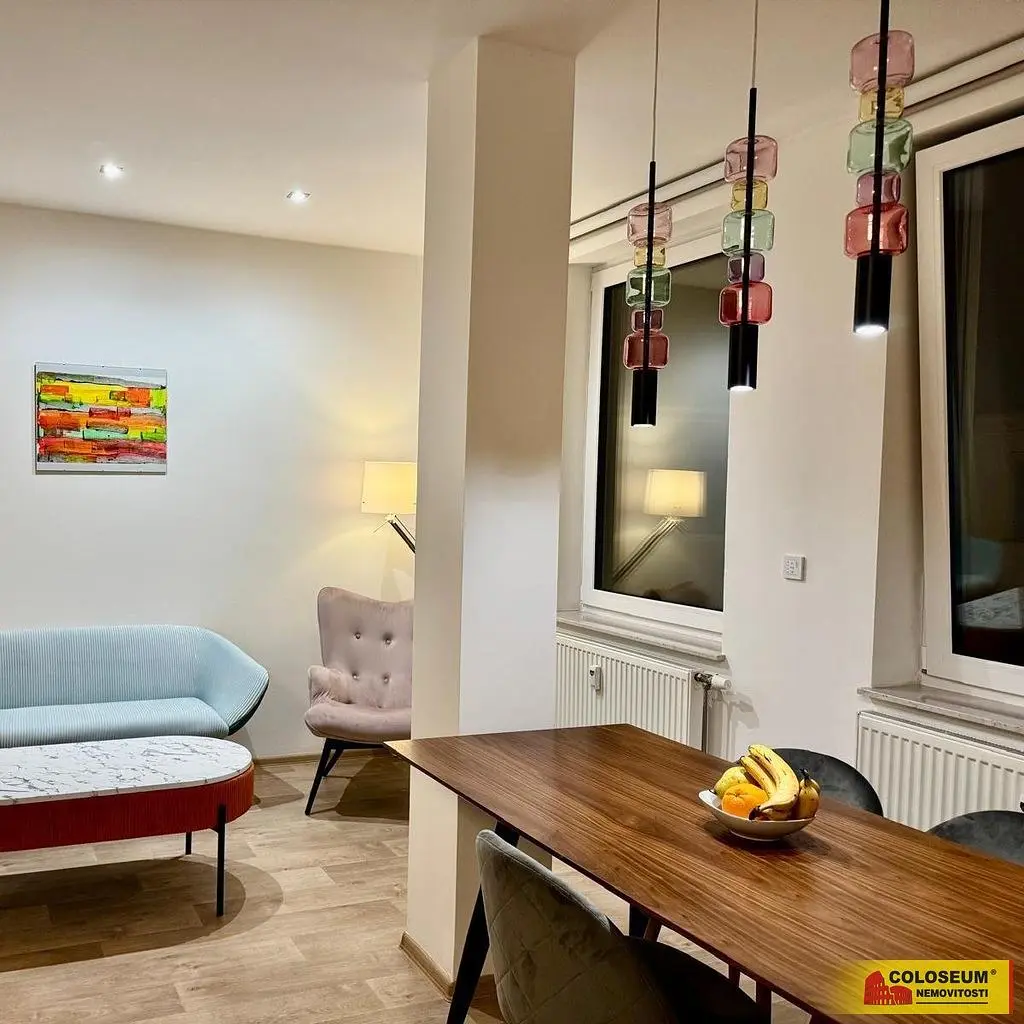 Wohnzimmer; moderner stil, tageslicht