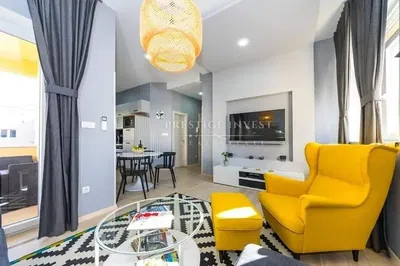 Wohnzimmer; tageslicht, moderner stil