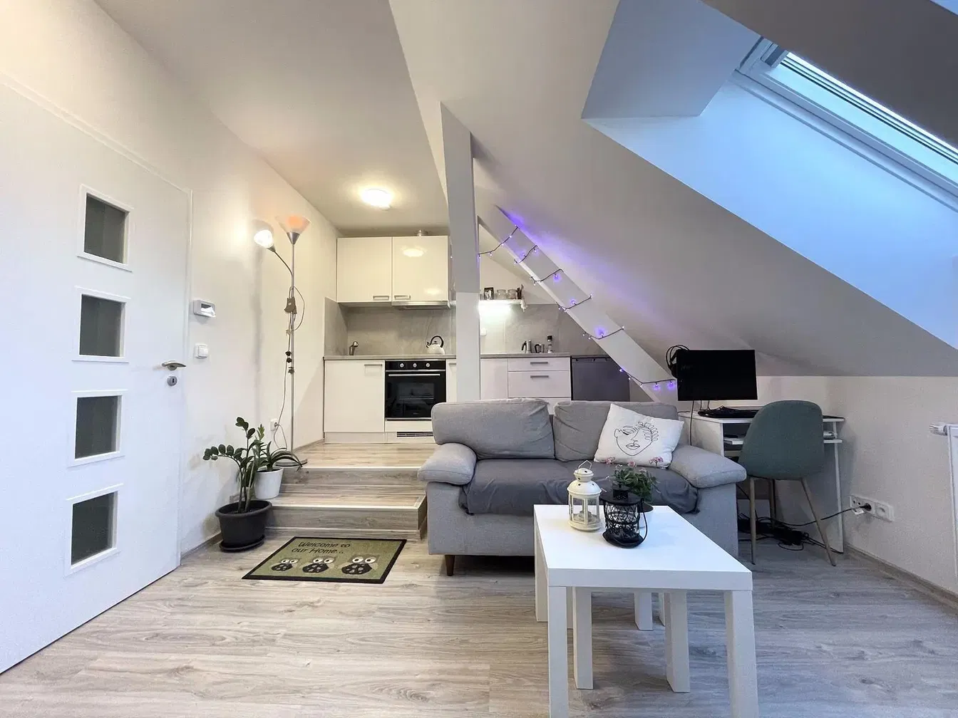Wohnzimmer; moderner stil, tageslicht