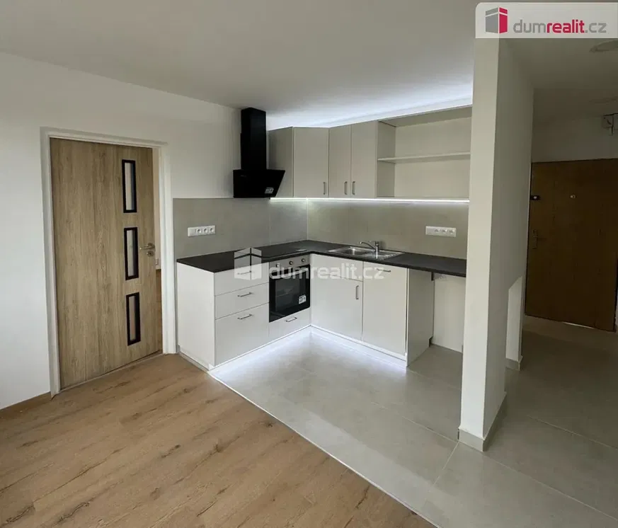Küche; küchengeräte, renoviert, tageslicht, moderner stil