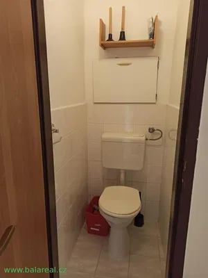 Toaleta; dlažba