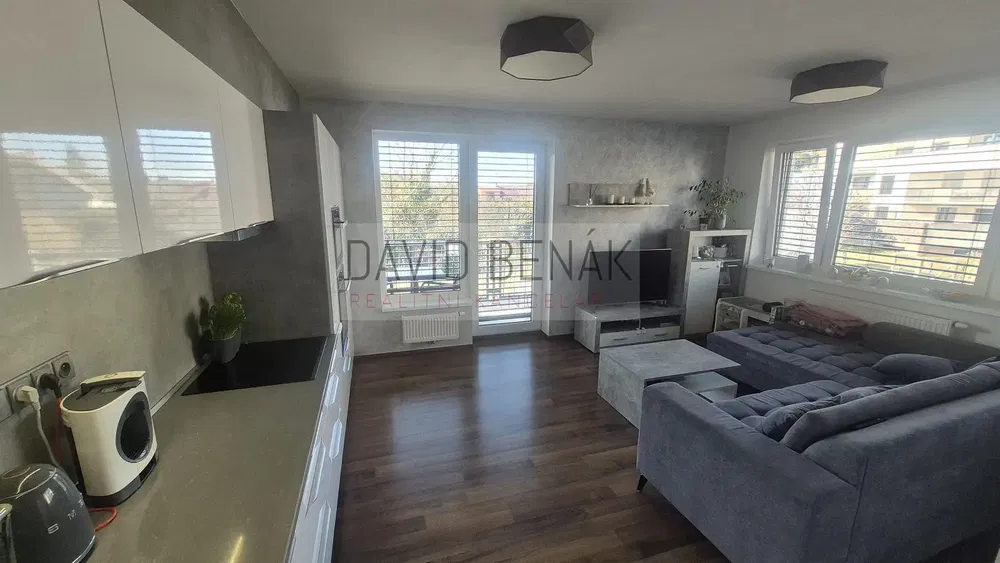 Wohnzimmer; blick, holzboden, tageslicht, moderner stil