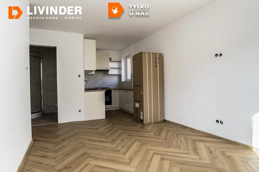 Mutfak; ahşap zemin, tadilatlı, doğal ışık