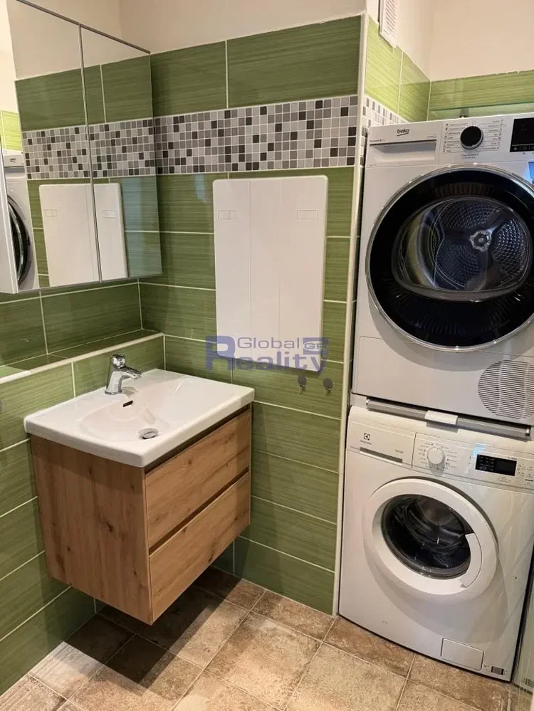 Salle de bain; carrelage, rénové