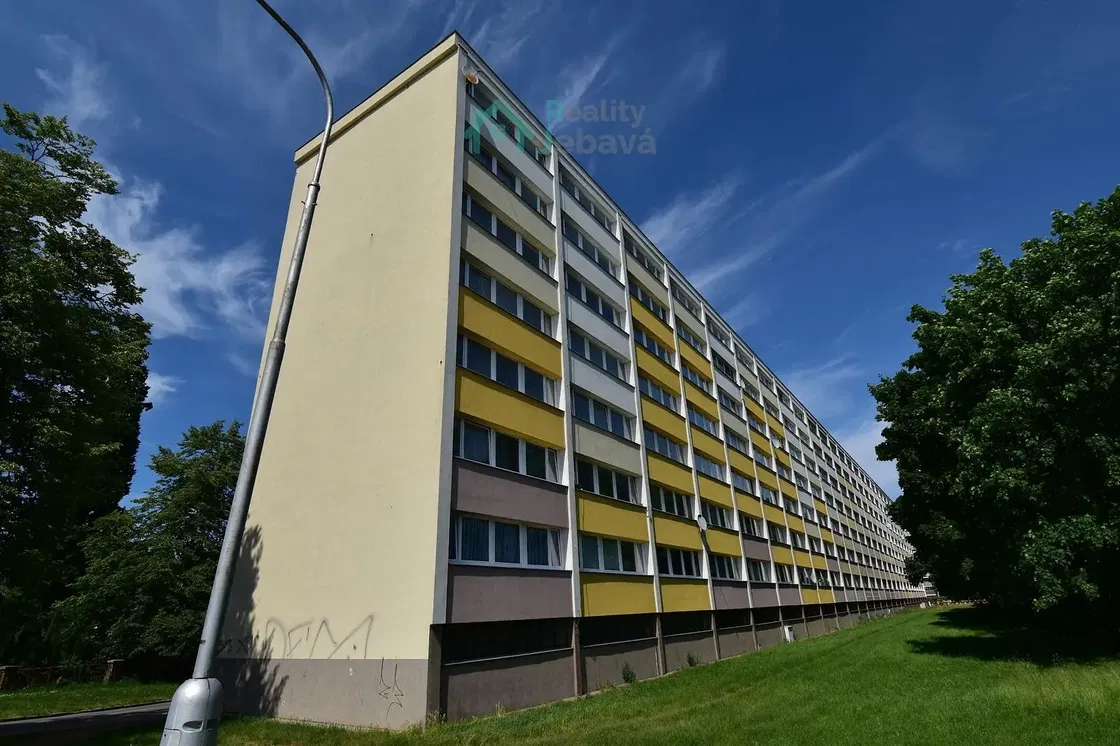 Haus und umgebung; blick