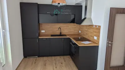 Mutfak; mutfak aletleri, tadilatlı, doğal ışık