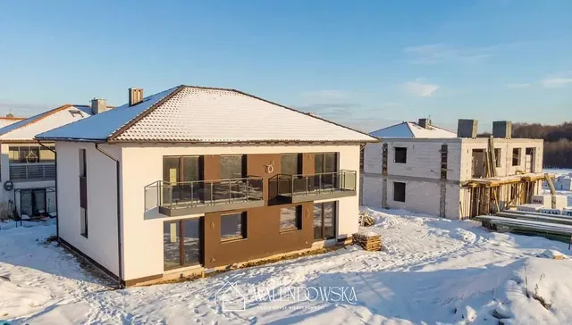 Haus und umgebung; blick