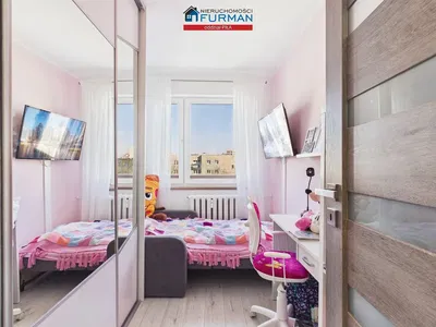 Spavaća soba; moderni stil, prirodno svjetlo, drveni pod