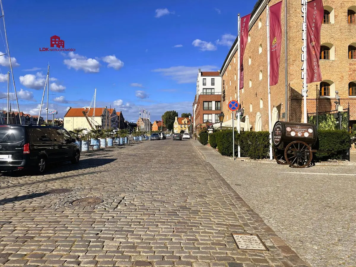 Maison et environs; vue