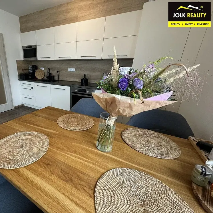 Küche; küchengeräte, moderner stil