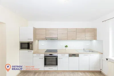 Mutfak; mutfak aletleri, tadilatlı, doğal ışık, modern stil