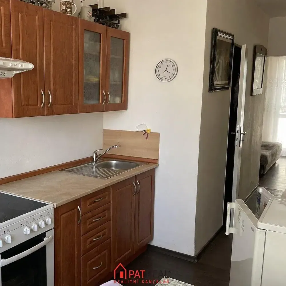 Cuisine; électroménager, carrelage